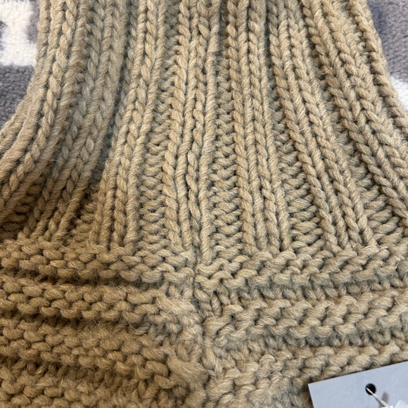 Gelso Bianco Firenze Wool Alpaca Knitted Turtleneck Ponch Sweater NWT OS - Picture 6 of 6